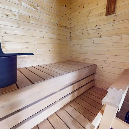 Starvillas B 202 Sisaeltaeae Loppusiivouksen Semesterbostad